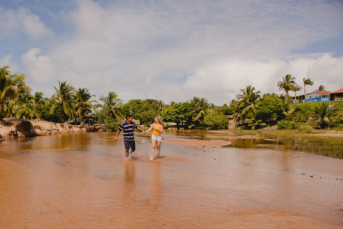 ensaio casal,ensaio aracaju, fotografo de casamento aracaju, fotografo de ensaio em aracaju,casal,amor,lagoa redonda,sergipe,pirambu,diversao,ensaio divertido,allan rodrigo fotografia, pré wedding