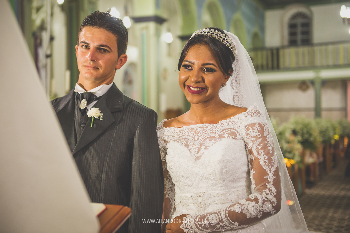 acessória de casamento,casamento igreja em itabaianinha,fotografia de casamento itabaianinha sergipe,fotografia de casamento aracaju, allan rodrigo fotografia, casamento interior sergipano, noiva, noivo, casando em itabaianinha, fotografo de casame