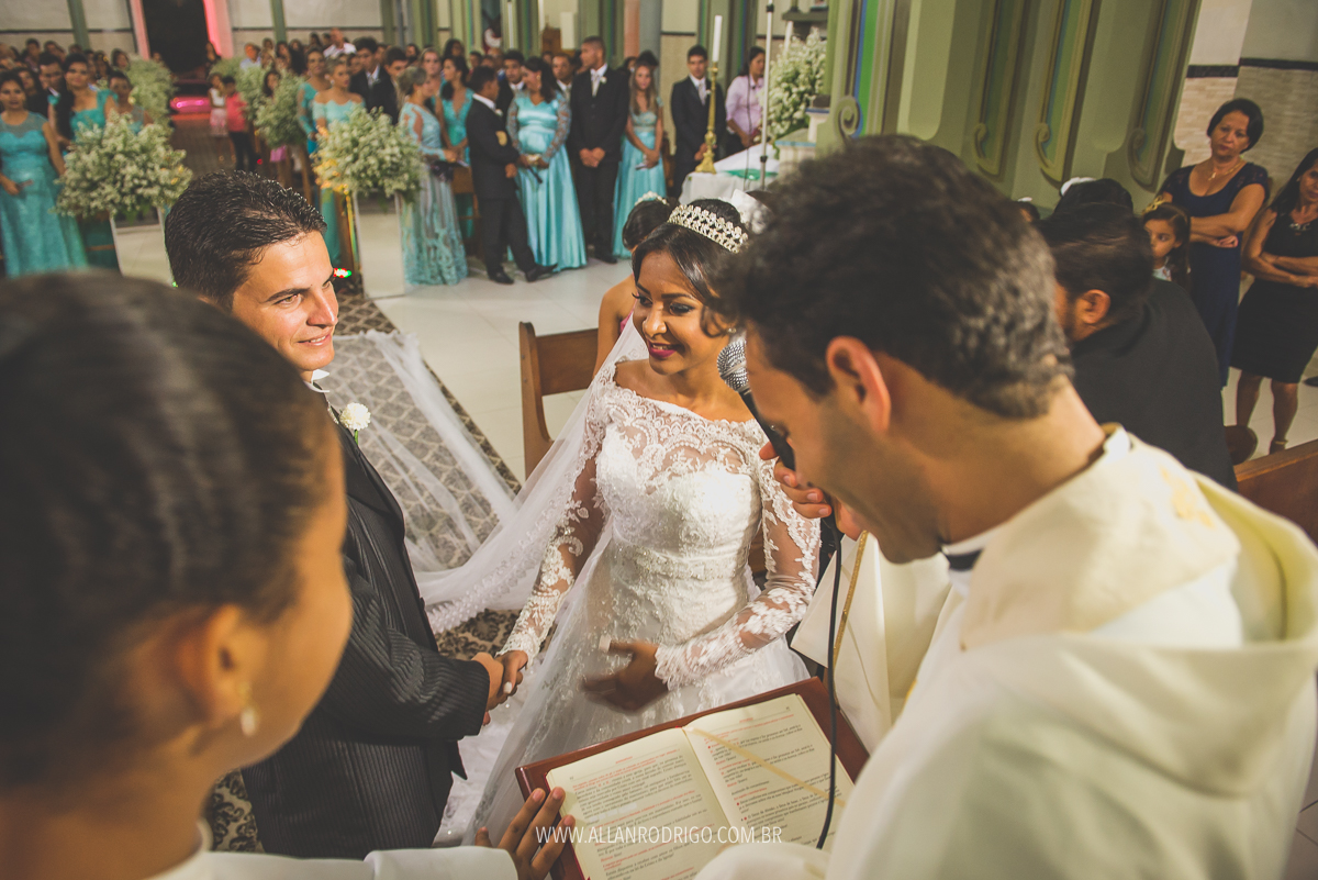acessória de casamento,casamento igreja em itabaianinha,fotografia de casamento itabaianinha sergipe,fotografia de casamento aracaju, allan rodrigo fotografia, casamento interior sergipano, noiva, noivo, casando em itabaianinha, fotografo de casame