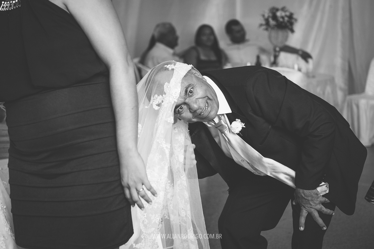 acessória de casamento,casamento igreja em itabaianinha,fotografia de casamento itabaianinha sergipe,fotografia de casamento aracaju, allan rodrigo fotografia, casamento interior sergipano, noiva, noivo, casando em itabaianinha, fotografo de casame