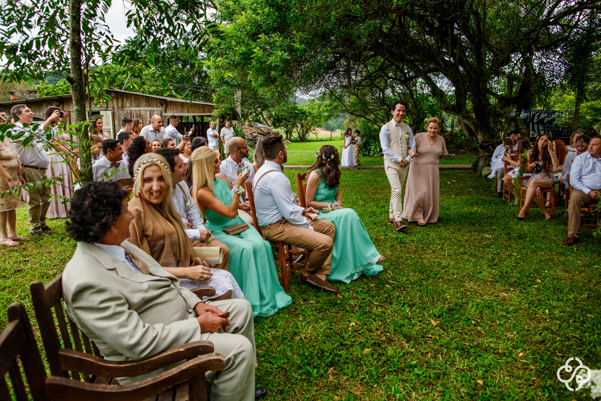 Cerimônia de Casamento no Campo | Casamento Sítio Nona Lurdes | Nova Trento - SC | Casamento de Dia | Fotógrafo de Casamento | Fotógrafa Naiara Steil e João Paulo | Fotógrafo Destination Wedding | |Fotógrafo de Casamento SC | Destino de Casamento |