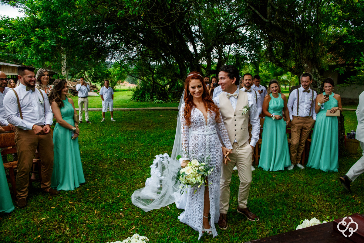 Cerimônia de Casamento no Campo | Casamento Sítio Nona Lurdes | Nova Trento - SC | Casamento de Dia | Fotógrafo de Casamento | Fotógrafa Naiara Steil e João Paulo | Fotógrafo Destination Wedding | |Fotógrafo de Casamento SC | Destino de Casamento |