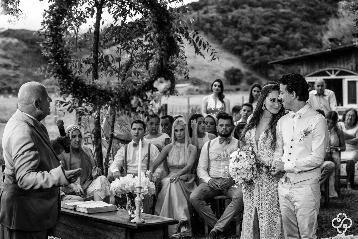 Cerimônia de Casamento no Campo | Casamento Sítio Nona Lurdes | Nova Trento - SC | Casamento de Dia | Fotógrafo de Casamento | Fotógrafa Naiara Steil e João Paulo | Fotógrafo Destination Wedding | |Fotógrafo de Casamento SC | Destino de Casamento |