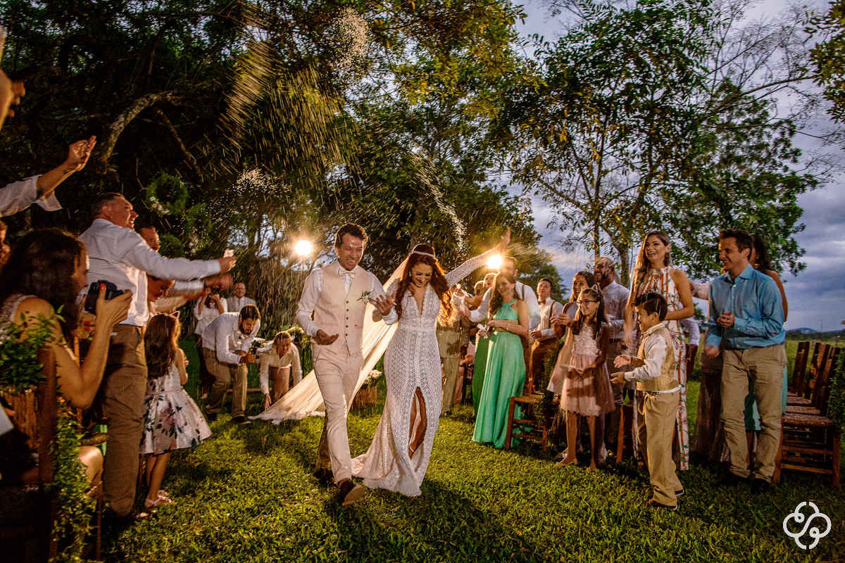 Cerimônia de Casamento no Campo | Casamento Sítio Nona Lurdes | Nova Trento - SC | Casamento de Dia | Fotógrafo de Casamento | Fotógrafa Naiara Steil e João Paulo | Fotógrafo Destination Wedding | |Fotógrafo de Casamento SC | Destino de Casamento |