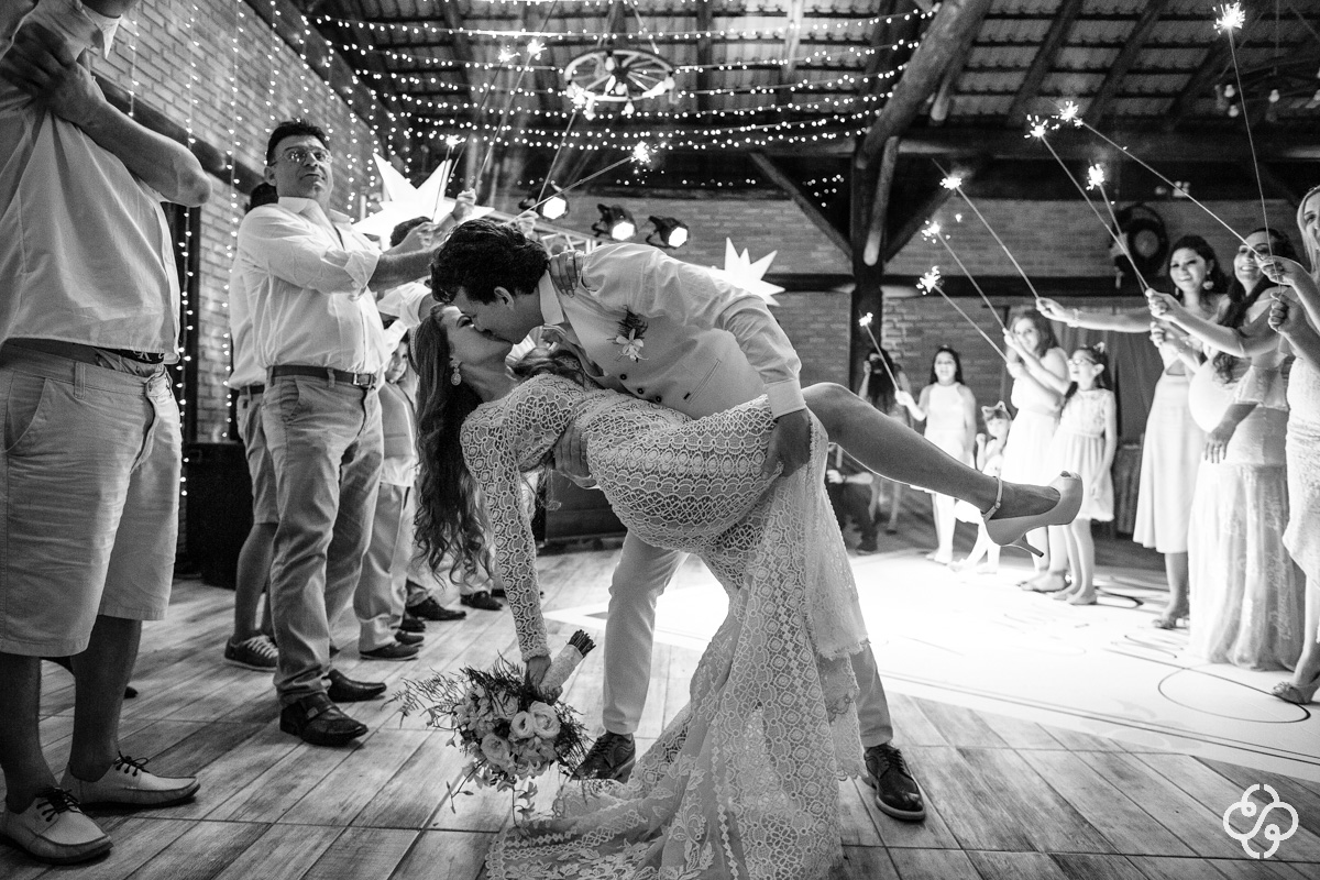 Casamento no Campo | Casamento Sítio Nona Lurdes | Nova Trento - SC | Casamento de Dia | Balada | Fotógrafo de Casamento | Fotógrafa Naiara Steil e João Paulo | Fotógrafo Destination Wedding | |Fotógrafo de Casamento SC | Destino de Casamento |