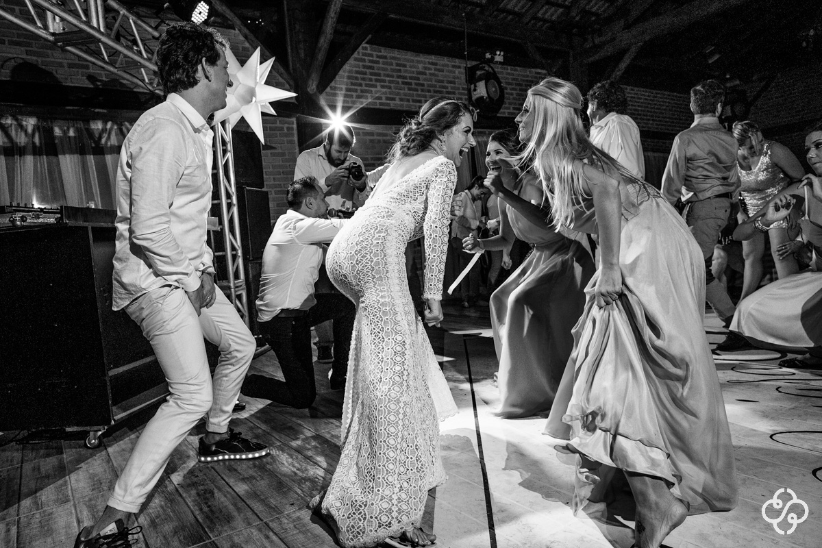 Casamento no Campo | Casamento Sítio Nona Lurdes | Nova Trento - SC | Casamento de Dia | Balada | Fotógrafo de Casamento | Fotógrafa Naiara Steil e João Paulo | Fotógrafo Destination Wedding | |Fotógrafo de Casamento SC | Destino de Casamento |