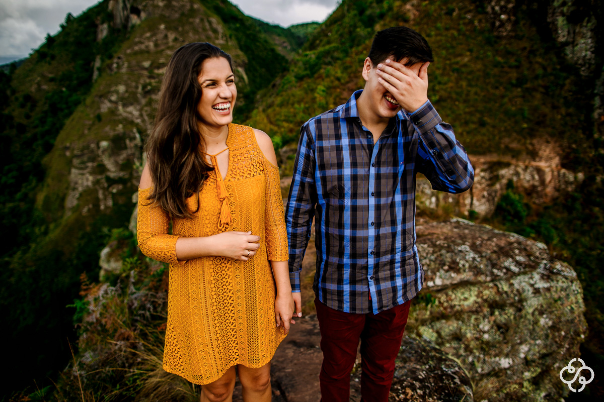 Ensaio Foto Casal na Serra SC  | Ensaio Foto Noivos Morro do Campestre | Pré Casamento na Serra Catarinense | Urubici - SC | Maguida e Victor | Book Casal | Fotógrafo de Casamento | Fotógrafo de Bodas | Parejas | www.rafaelsantosfotografia.com.br