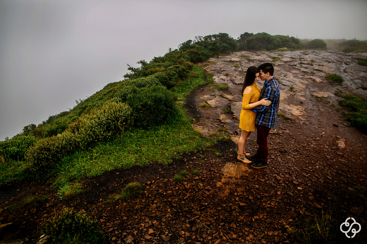 Ensaio Foto Casal na Serra SC  | Ensaio Foto Noivos Morro da Igreja | Pré Casamento na Serra Catarinense | Urubici - SC | Maguida e Victor | Book Casal | Fotógrafo de Casamento | Fotógrafo de Bodas | Parejas | www.rafaelsantosfotografia.com.br
