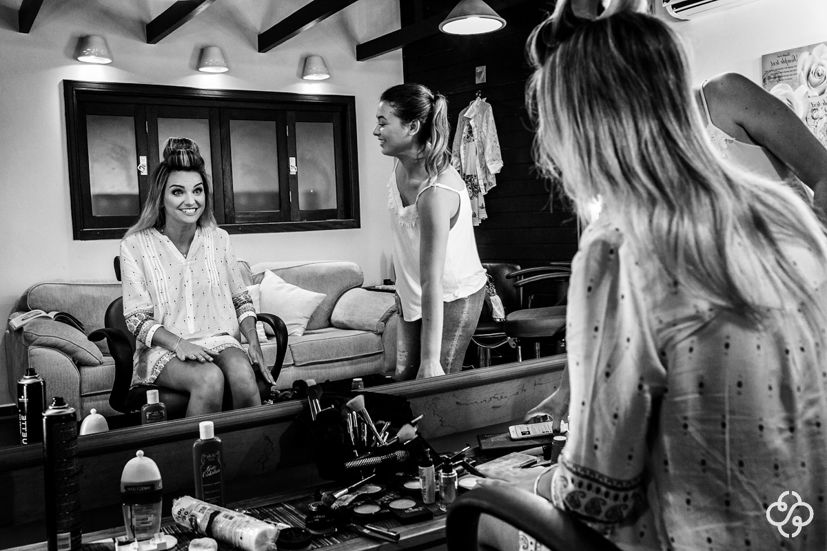 Making-of Noiva | Casamento na Praia | Casamento de dia | Casamento Pé na Areia | Destination Wedding | Elopment Wedding | Estaleiro Guest House | Balneário Camboriú - SC | Foto de Casamento | Fotógrafo Destination Wedding | | Destino de Casamento |
