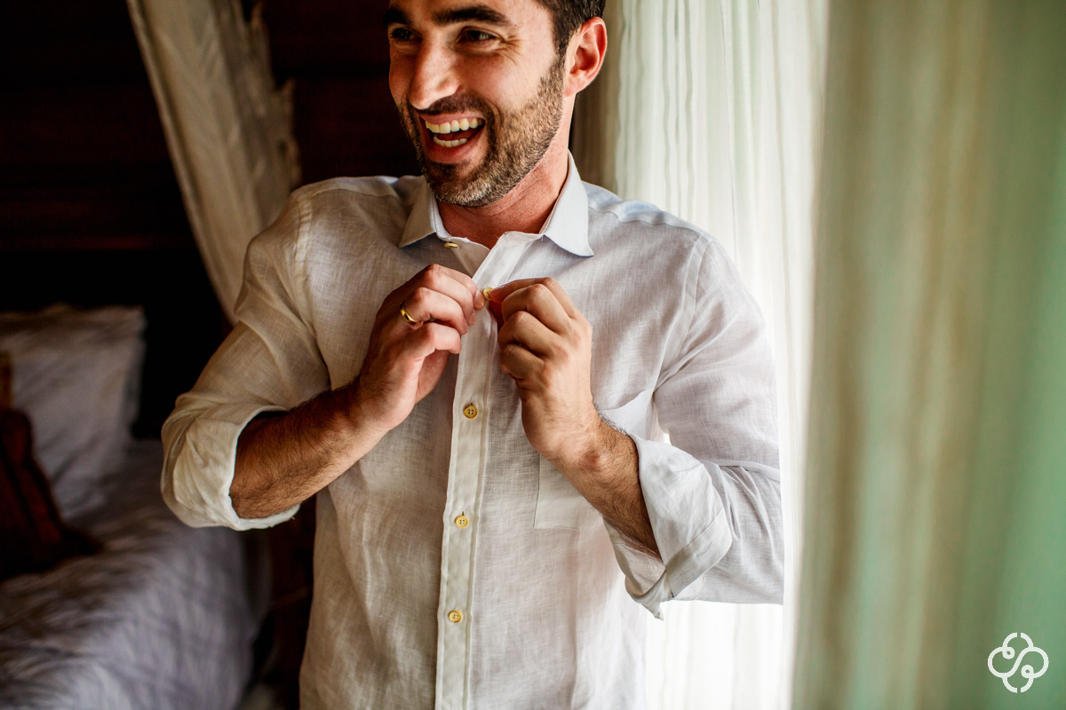 Making-of Noivo | Casamento na Praia | Casamento de dia | Casamento Pé na Areia | Destination Wedding | Elopment Wedding | Estaleiro Guest House | Balneário Camboriú - SC | Foto de Casamento | Fotógrafo Destination Wedding | | Destino de Casamento |