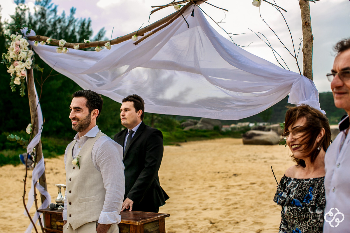 Casamento na Praia | Casamento de dia | Casando em Balneário Camboriú-Destination Wedding | Casando na Praia | Elopment Wedding | Estaleiro Guest House | Balneário Camboriú - SC | Foto de Casamento | Fotógrafo Destination Wedding | | Destino de Casamento
