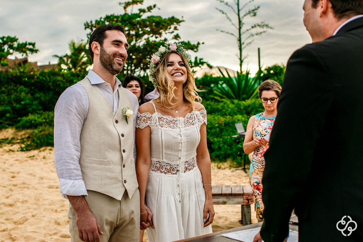 Casamento na Praia | Casamento de dia | Casando em Balneário Camboriú-Destination Wedding | Casando na Praia | Elopment Wedding | Estaleiro Guest House | Balneário Camboriú - SC | Foto de Casamento | Fotógrafo Destination Wedding | | Destino de Casamento