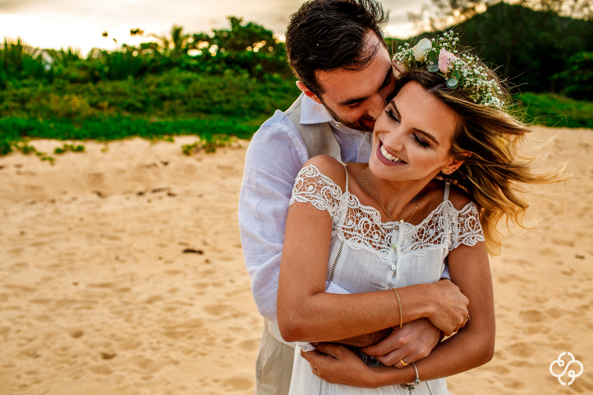 Casamento na Praia | Casamento de dia | Casando em Balneário Camboriú-Destination Wedding | Casando na Praia | Elopment Wedding | Estaleiro Guest House | Balneário Camboriú - SC | Foto de Casamento | Fotógrafo Destination Wedding | | Destino de Casamento