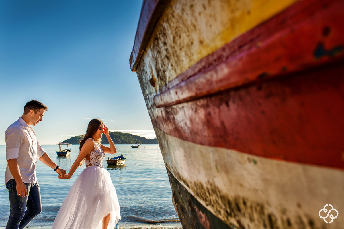 Pré Casamento na Praia das Vieiras | Porto Belo - SC | Dani e Alan | Book Casal | Fotógrafo de Casamento | Fotógrafo de Bodas | Parejas | www.rafaelsantosfotografia.com.br