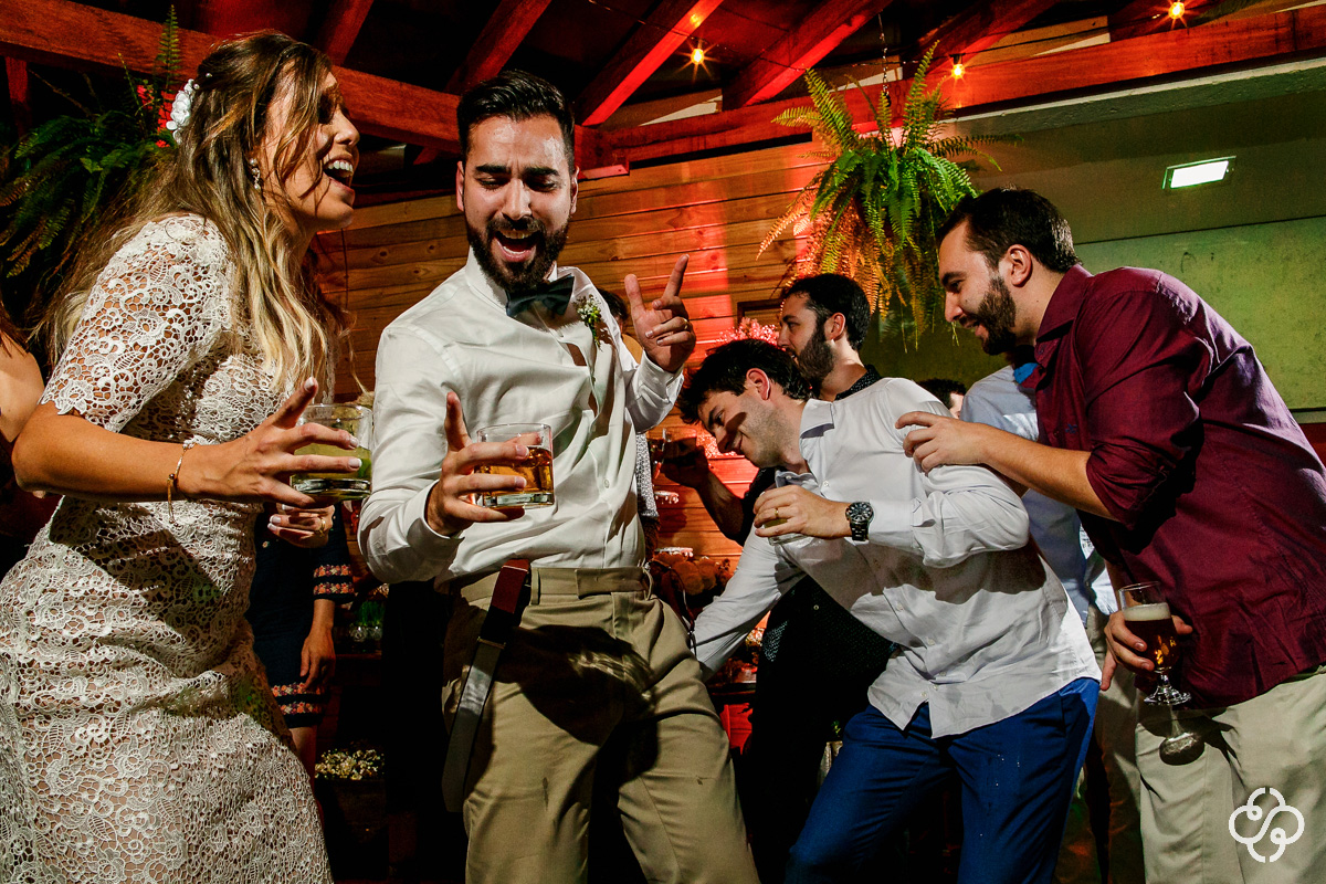 Casamento na Praia | Casamento de dia | Cerimônia de Casamento Mirante Gold Party | Biguaçu - SC | Case de dia | Ensaio Noivos | Casamento Letícia e Kléber | Fotógrafo de Casamento | Foto de Casamento | Fotógrafo Destination Wedding | Destino de Casamento