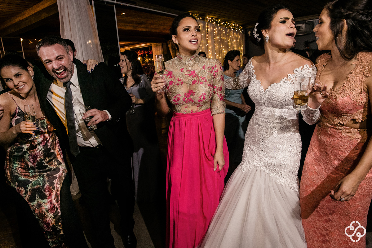 Foto Balada de Casamento | Casamento Indaiá Restaurante | Itapema - SC | Fotógrafo de Casamento | Foto de Casamento | Fotógrafo Destination Wedding | |Fotógrafo de Casamento SC | Destino de Casamento |