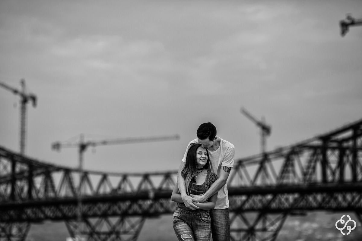 Foto Ensaio Casal em Florianópolis - SC | Foto Pré Casamento Ponte Hercílio Luz | Ensaio Noivos Floripa | Adriana e Daniel | Book Casal | Book Noivos | Fotógrafo de Casamento | Fotógrafo de Bodas | Parejas | www.rafaelsantosfotografia.com.br