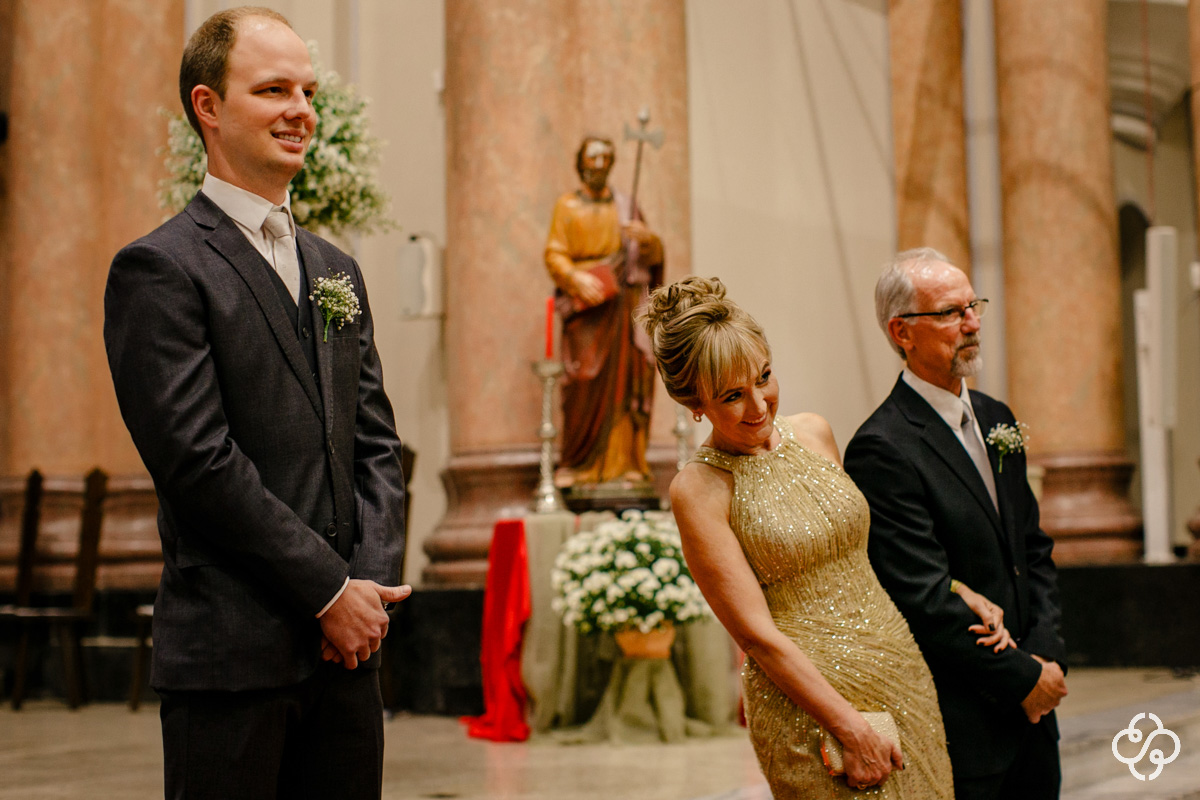 Foto Cerimônia de Casamento Igreja Matriz de Gaspar - SC | Casamento Moinho do Vale Blumenau | Casamento Igreja Matriz Gaspar | Fotógrafo de Casamento | Foto de Casamento | Fotógrafo Destination Wedding | Destino de Casamento |