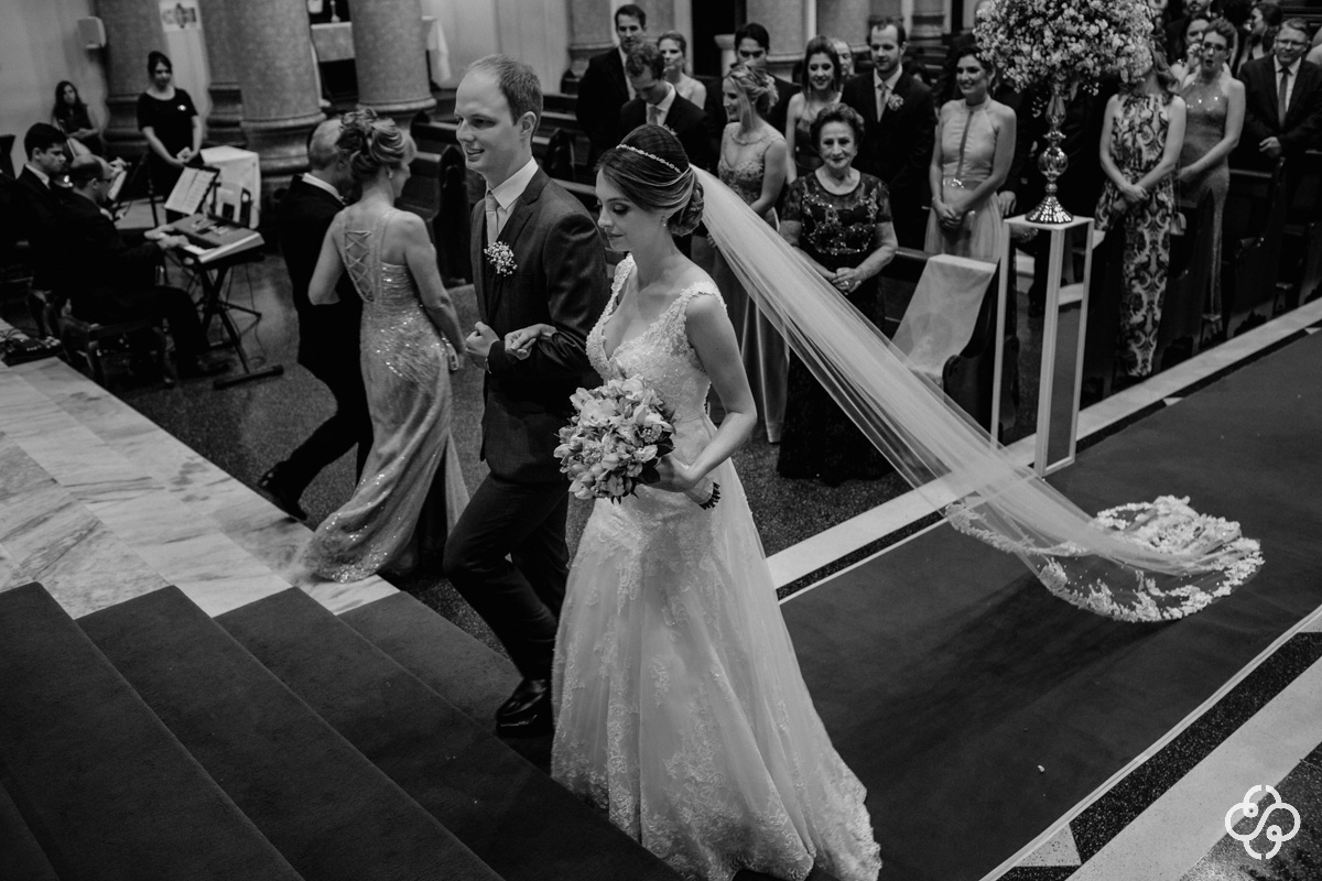 Foto Cerimônia de Casamento Igreja Matriz de Gaspar - SC | Casamento Moinho do Vale Blumenau | Casamento Igreja Matriz Gaspar | Fotógrafo de Casamento | Foto de Casamento | Fotógrafo Destination Wedding | Destino de Casamento |