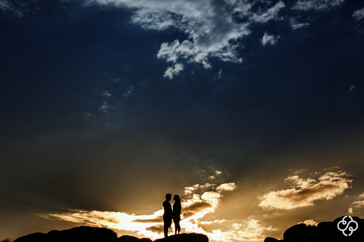 Foto Ensaio Casal Pré Casamento na Praia Guarda do Embaú - Palhoça - SC | Elizabeth e Natan | Book Casal | Fotógrafo de Casamento | Fotógrafo de Bodas | Parejas | www.rafaelsantosfotografia.com.br