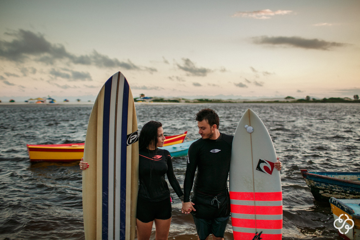 Foto Ensaio Casal Pré Casamento na Praia Guarda do Embaú - Palhoça - SC | Elizabeth e Natan | Book Casal | Fotógrafo de Casamento | Fotógrafo de Bodas | Parejas | www.rafaelsantosfotografia.com.br