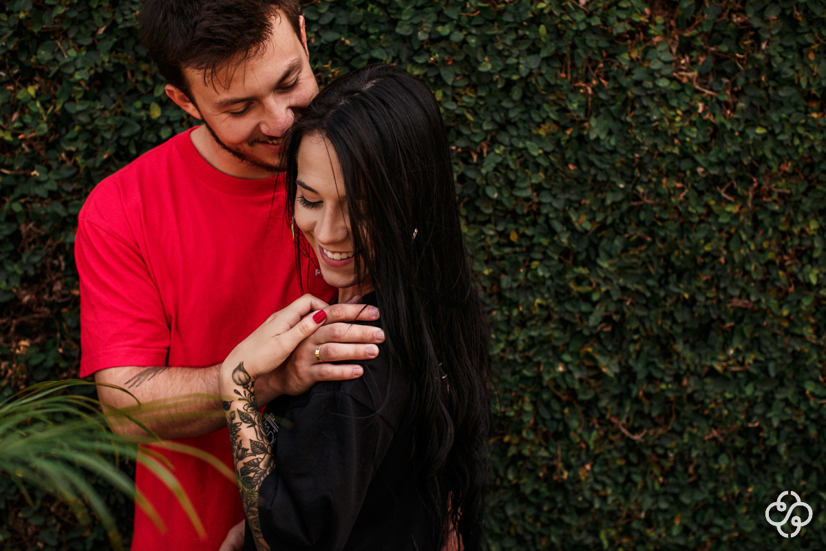 Foto Ensaio Casal Pré Casamento na Praia Guarda do Embaú - Palhoça - SC | Elizabeth e Natan | Book Casal | Fotógrafo de Casamento | Fotógrafo de Bodas | Parejas | www.rafaelsantosfotografia.com.br