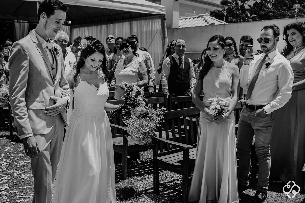 Foto de Casamento na Praia | Casamento de dia | Cerimônia de Casamento Mirante Gold Party | Biguaçu - SC | Casamento Adriana e Daniel | Fotógrafo de Casamento | Foto de Casamento | Fotógrafo Destination Wedding | Casamento SC | Destino de Casamento