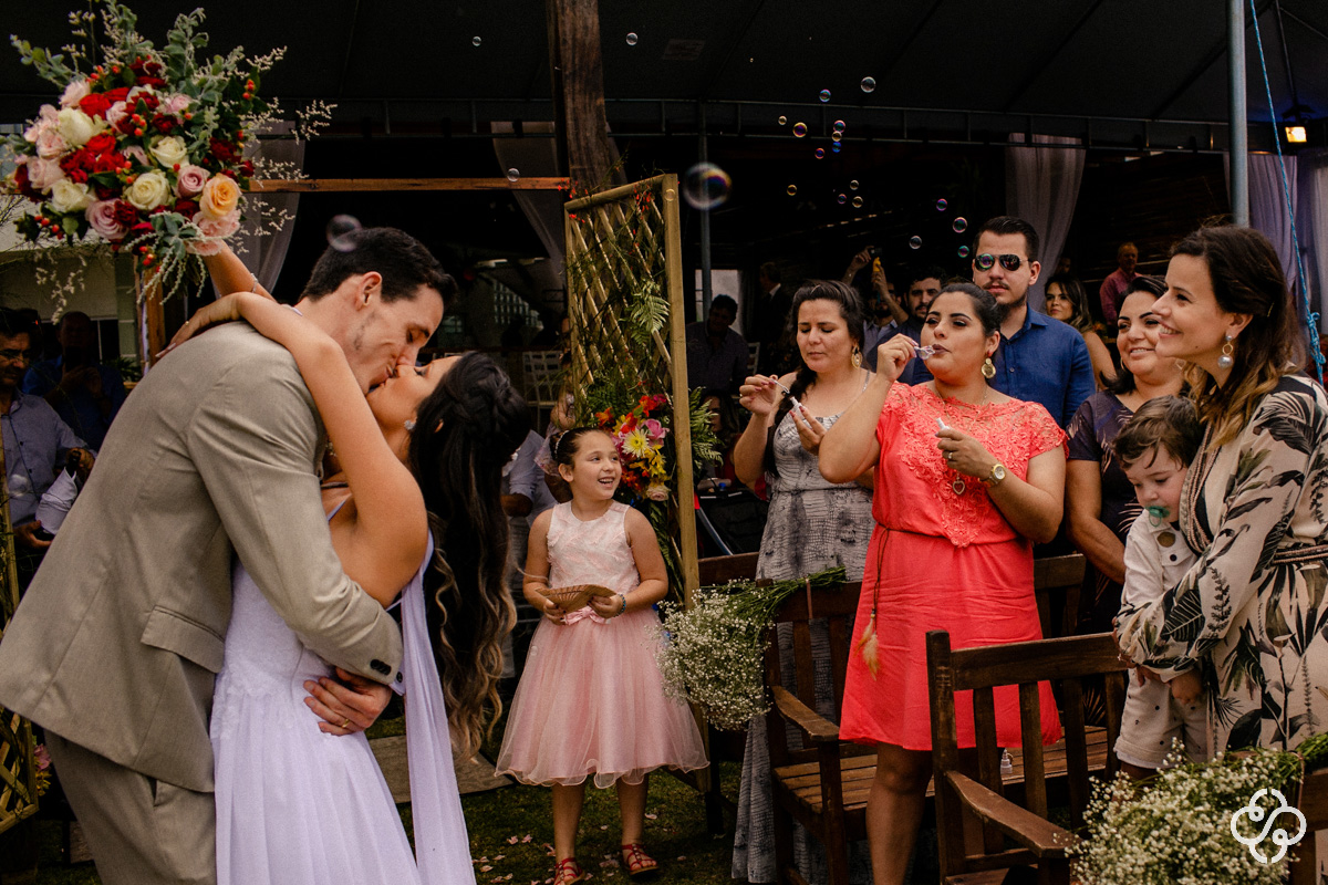 Foto de Casamento na Praia | Casamento de dia | Cerimônia de Casamento Mirante Gold Party | Biguaçu - SC | Casamento Adriana e Daniel | Fotógrafo de Casamento | Foto de Casamento | Fotógrafo Destination Wedding | Casamento SC | Destino de Casamento