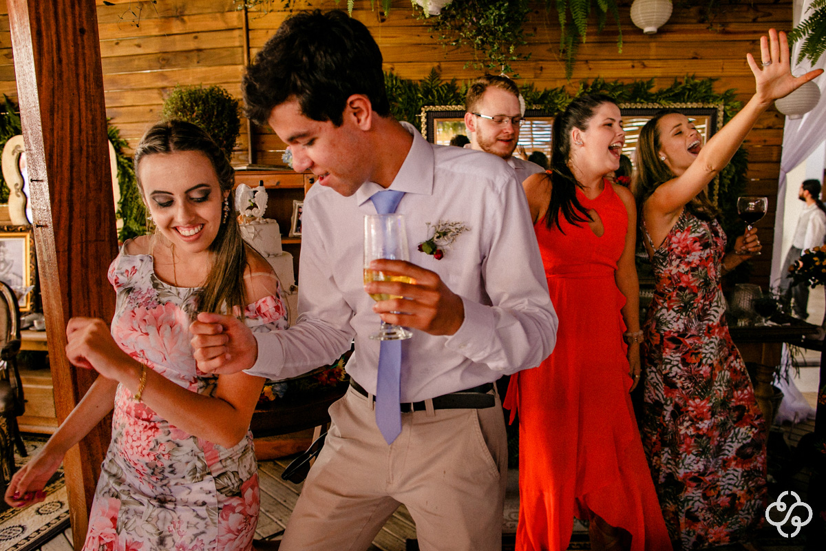 Casamento na Praia | Casamento de dia | Cerimônia de Casamento Mirante Gold Party | Biguaçu - SC | Casamento Adriana e Daniel | Fotógrafo de Casamento | Foto de Casamento | Fotógrafo Destination Wedding | |Fotógrafo de Casamento SC | Destino de Casamento