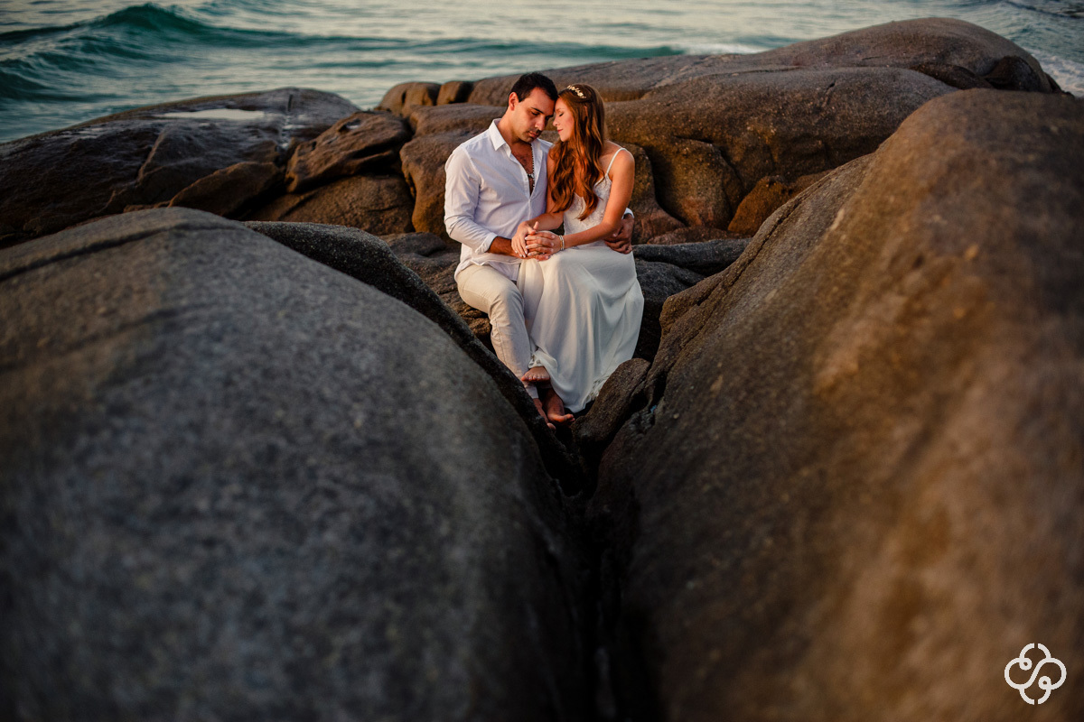 Pré Casamento Pousada Atalaia do Mariscal | Pré Wedding Nascer do Sol Maia e Fred | Bombinhas - SC | Mariscal | Marcia e Allan | Book Casal | Fotógrafo de Casamento | Fotógrafo de Bodas | Parejas | www.rafaelsantosfotografia.com.br