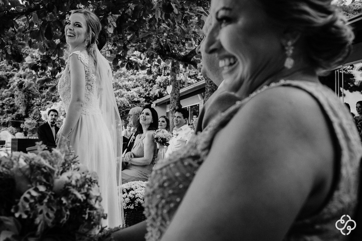 Fotografia Cerimônia de Casamento na Praia |  Restaurante Sabores do Mar Praia de Laranjeiras | Balneário Camboriú - SC | Fotografia de Casamento - SC | Monique e Mauro Molina | Fotógrafo de Casamento SC | Destino de Casamento | Rafael Santos Fotografia |