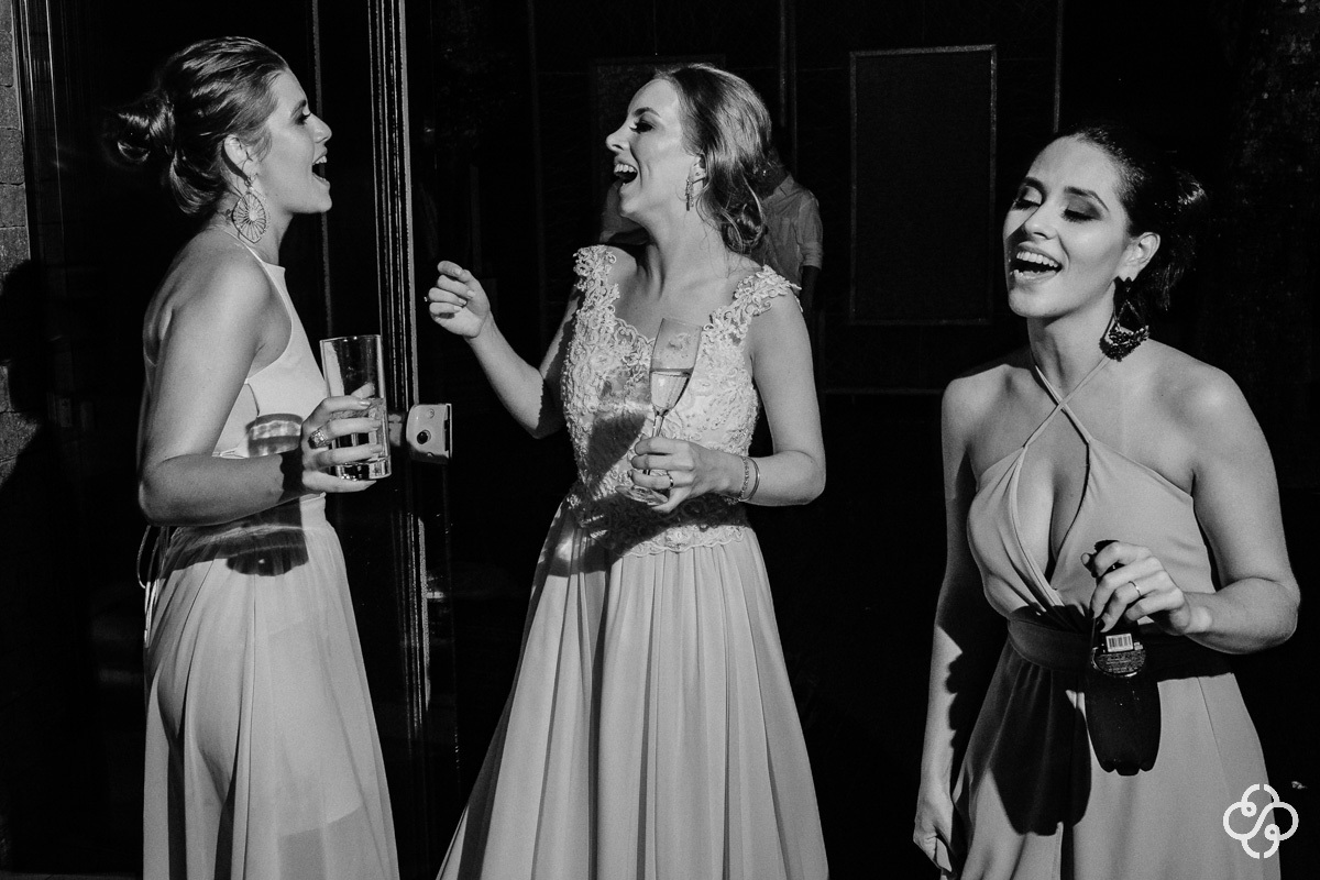 Fotografia Balada de Casamento na Praia |  Restaurante Sabores do Mar Praia de Laranjeiras | Balneário Camboriú - SC | Fotografia de Casamento - SC | Monique e Mauro Molina | Fotógrafo de Casamento SC | Destino de Casamento | Rafael Santos Fotografia |