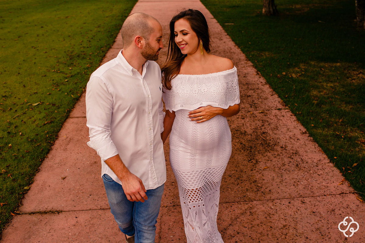 Foto Ensaio Gestante Condomínio Caledônia Camboriú - SC | Book Gestante | Fotógrafo de Gestante | Grávida | Book Grávida | Book Família | www.rafaelsantosfotografia.com.br