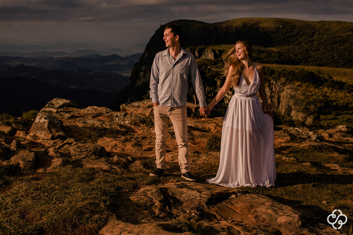 Foto Ensaio Casal nos Canyons em Cambará do Sul | Ensaio Noivos na Serra Gaúcha | Pré Casamento Tuani e André | Pré Wedding nos Canyons | Book Casal | Fotógrafo de Casamento | Fotógrafo de Bodas | Parejas | www.rafaelsantosfotografia.com.br