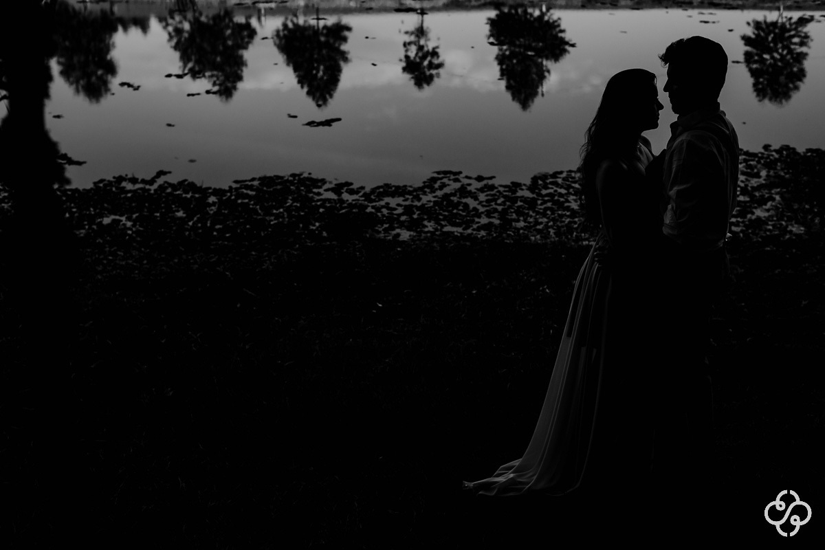 Foto Ensaio Casal em Petrolândia SC | Ensaio Noivos no Lago | Pré Casamento Yohana e Guilherme | Pré Wedding Catarinense | Book Casal | Fotógrafo de Casamento | Fotógrafo de Bodas | Parejas | www.rafaelsantosfotografia.com.br