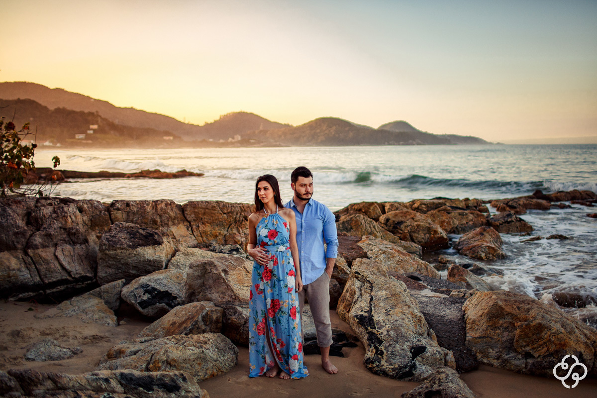 Foto Ensaio Casal no Hotel Plaza em Itapema SC | Ensaio Noivos |  Pré Wedding | Pré Casamento Pâmela e Jonathan | Pré Wedding Catarinense | Book Casal | Fotógrafo de Casamento | Fotógrafo de Bodas | Parejas | www.rafaelsantosfotografia.com.br