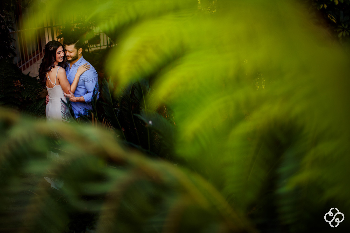 Foto Ensaio Casal no Hotel Plaza em Itapema SC | Ensaio Noivos |  Pré Wedding | Pré Casamento Pâmela e Jonathan | Pré Wedding Catarinense | Book Casal | Fotógrafo de Casamento | Fotógrafo de Bodas | Parejas | www.rafaelsantosfotografia.com.br