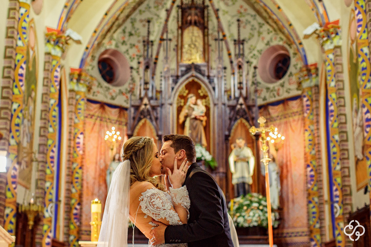 Cerimônia de Casamento Capela Santo Antônio de Orleans Curitiba - PR | Fotógrafo de  Casamento Curitiba |  Destination Wedding | Casamento Suelen e André | Fotografia Casamento Santa Catarina | Foto Casamento | Paraná |  www.rafaelsantosfotografia.com.br