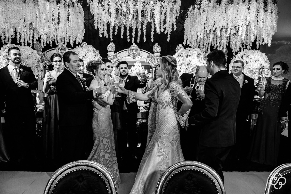 Recepção de Casamento Chácara Winners Curitiba - PR | Brinde Noivos | Fotógrafo de  Casamento Curitiba |  Destination Wedding | Casamento Suelen e André | Fotografia Casamento Santa Catarina | Foto Casamento | Paraná |  www.rafaelsantosfotografia.com.br