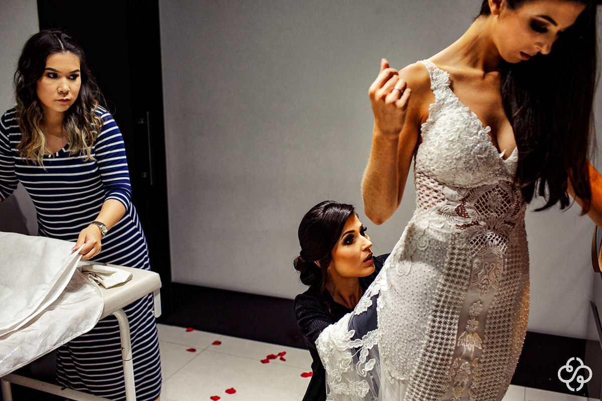 Making-of Noiva Ellegance Balneário Camboriú - SC | Make-Up Noiva | Beauty | Fotógrafo de Casamento | Balneário Camboriú | Casamento na Praia | Casamento de Dia |  Casamento Pâmela e Jonathan | www.rafaelsantosfotografia.com.br