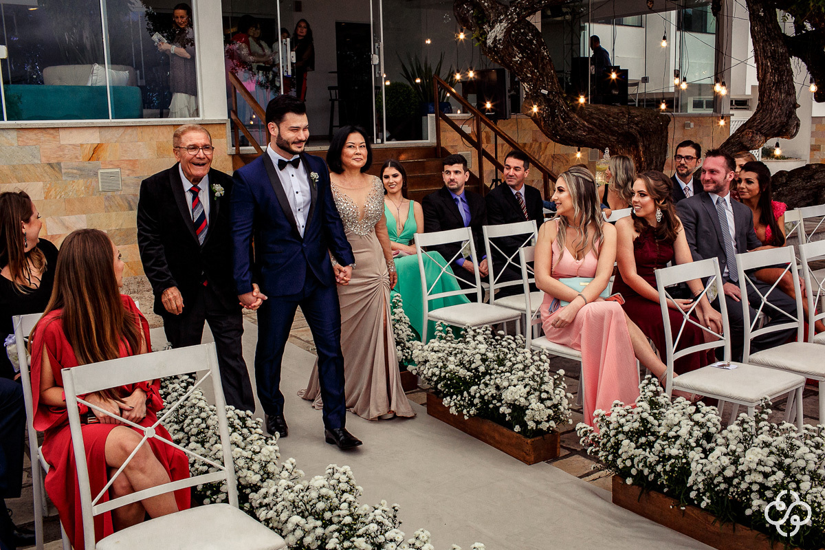 Cerimônia de  Casamento Cabeçudas Iate Clube Itajaí | Itajaí - SC | Entrada do Noivo | Casamento na Praia | Casamento de Dia | Fotógrafo Destination Wedding | Fotógrafo de Casamento SC |  Casamento Pâmela e Jonathan | www.rafaelsantosfotografia.com.br