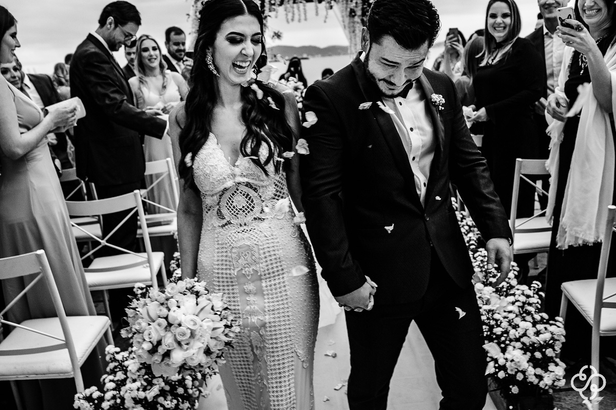 Cerimônia de  Casamento Cabeçudas Iate Clube Itajaí | Itajaí - SC | Casamento na Praia | Saída dos Noivos | Casamento de Dia | Fotógrafo Destination Wedding | Fotógrafo de Casamento SC |  Casamento Pâmela e Jonathan | www.rafaelsantosfotografia.com.br