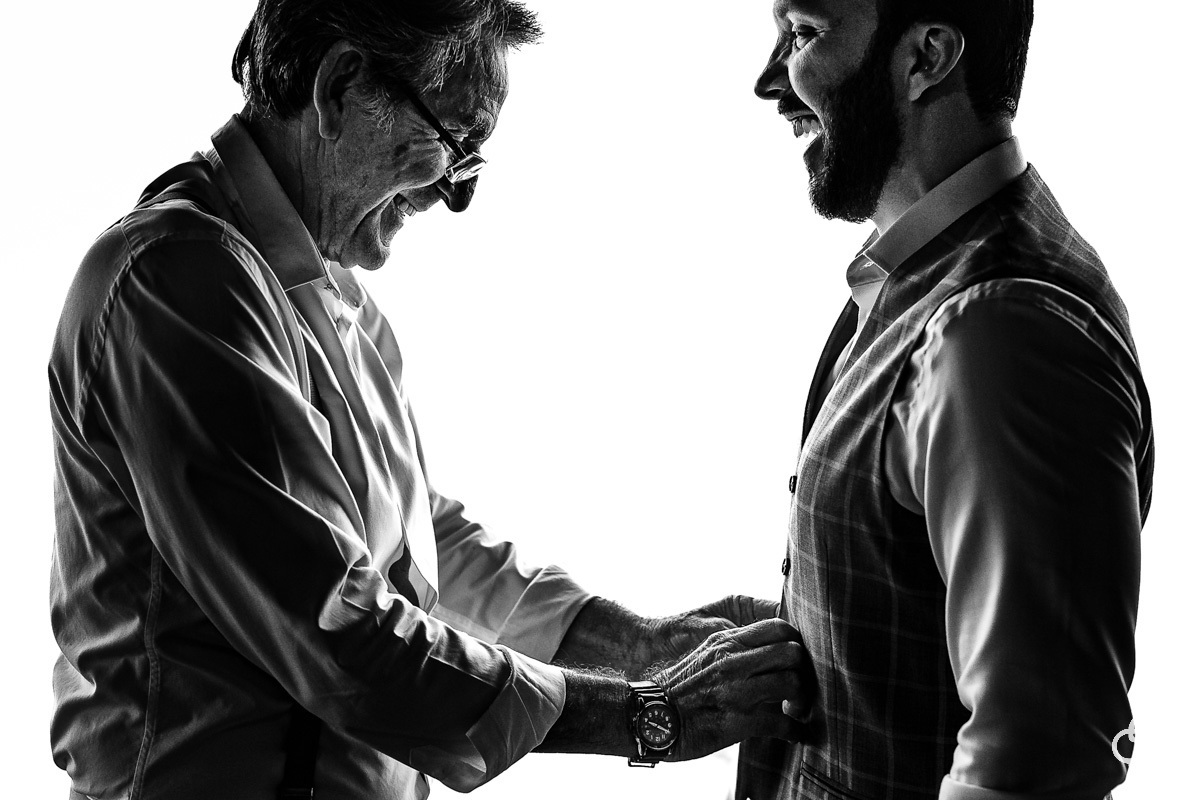 Making-of Noivo Hospedaria Refúgio das Galés Bombinhas - SC | Beauty | Fotógrafo de Casamento | Praia de Mariscal | Casamento na Praia | Casamento de Dia | Casamento Praia | Casamento Giorgia e Dennis | www.rafaelsantosfotografia.com.br