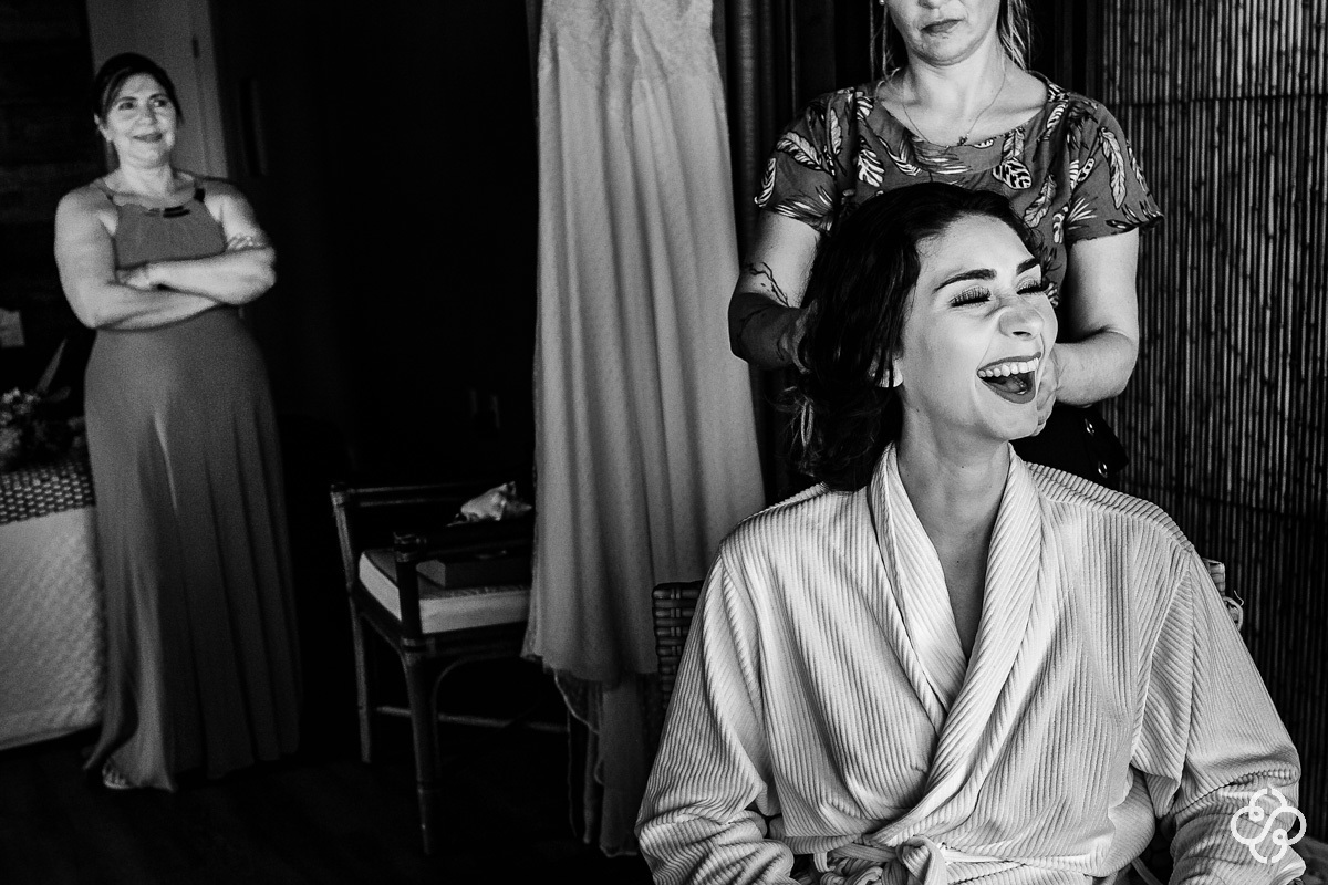 Making-of Noiva Hospedaria Refúgio das Galés Bombinhas - SC | Make-Up Noiva | Beauty | Fotógrafo de Casamento | Praia de Mariscal | Casamento na Praia | Casamento de Dia | Casamento Praia | Casamento Giorgia e Dennis | www.rafaelsantosfotografia.com.br