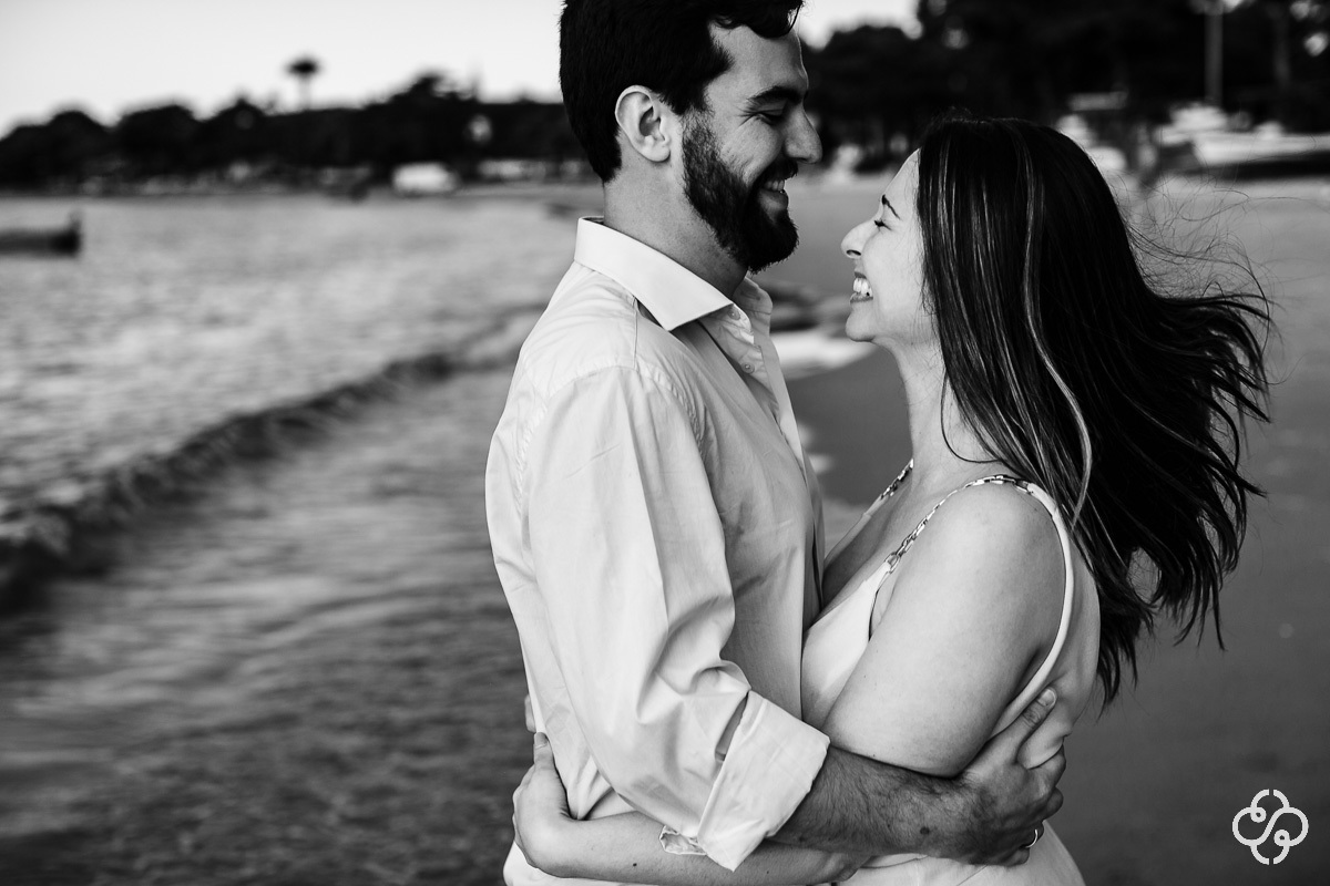 Pré Wedding | Ensaio Pré Casamento na Praia de Penha - SC | Danielle e Daniel | Praia | Book Casal | Ensaio Casal | Fotógrafo de Casamento | Fotógrafo de Bodas | Parejas | www.rafaelsantosfotografia.com.br