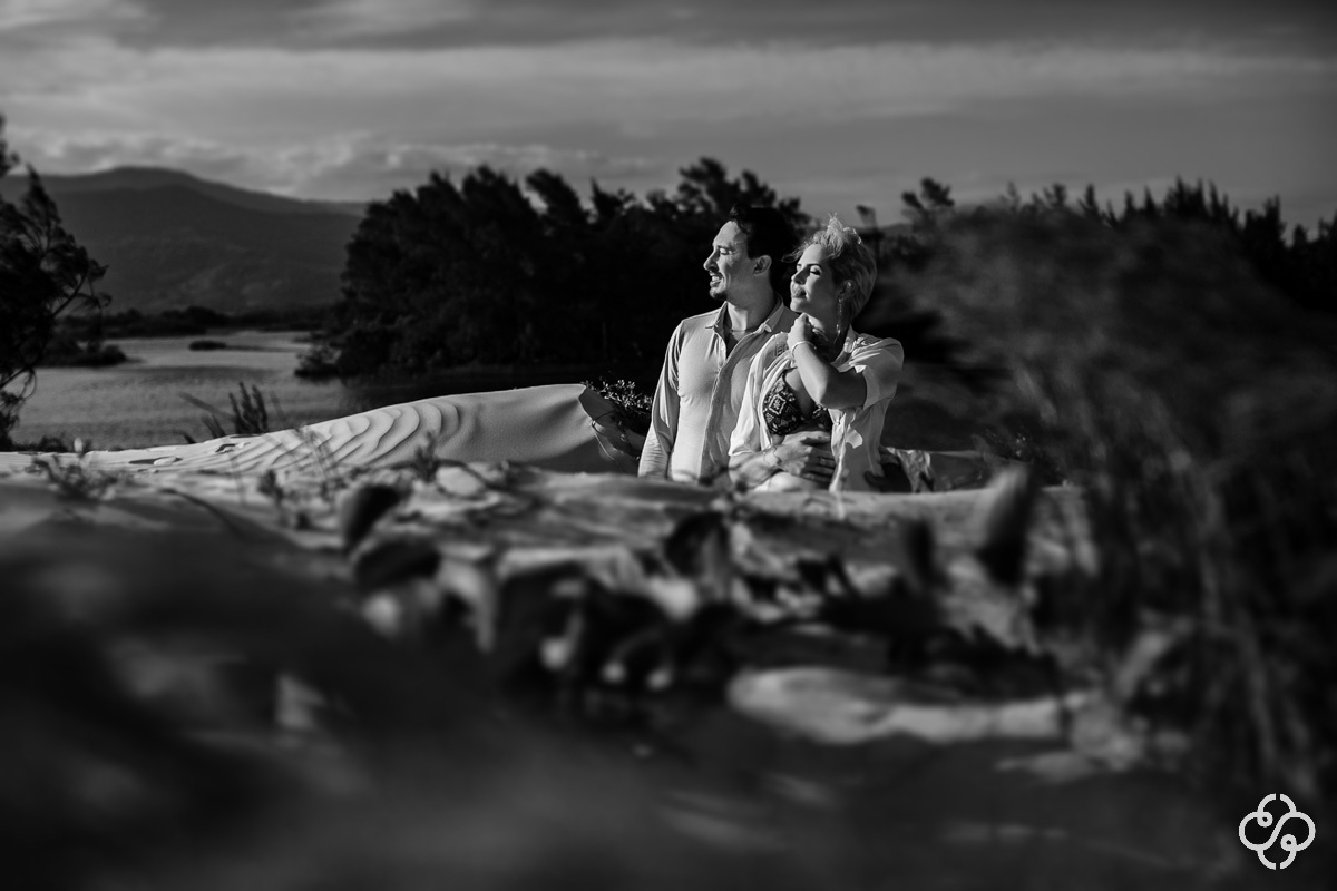 Ensaio Gestante na Praia da Ferrugem - Garopaba - SC | Doce Espera | Book Grávida | Book Gestante na Praia | Praia da Ferrugem | Ensaio Gestante | Fotógrafo de Gestantes | Mãe de primeira viagem | www.rafaelsantosfotografia.com.br