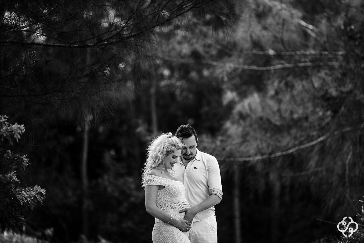 Ensaio Gestante na Praia da Ferrugem - Garopaba - SC | Doce Espera | Book Grávida | Book Gestante na Praia | Praia da Ferrugem | Ensaio Gestante | Fotógrafo de Gestantes | Mãe de primeira viagem | www.rafaelsantosfotografia.com.br