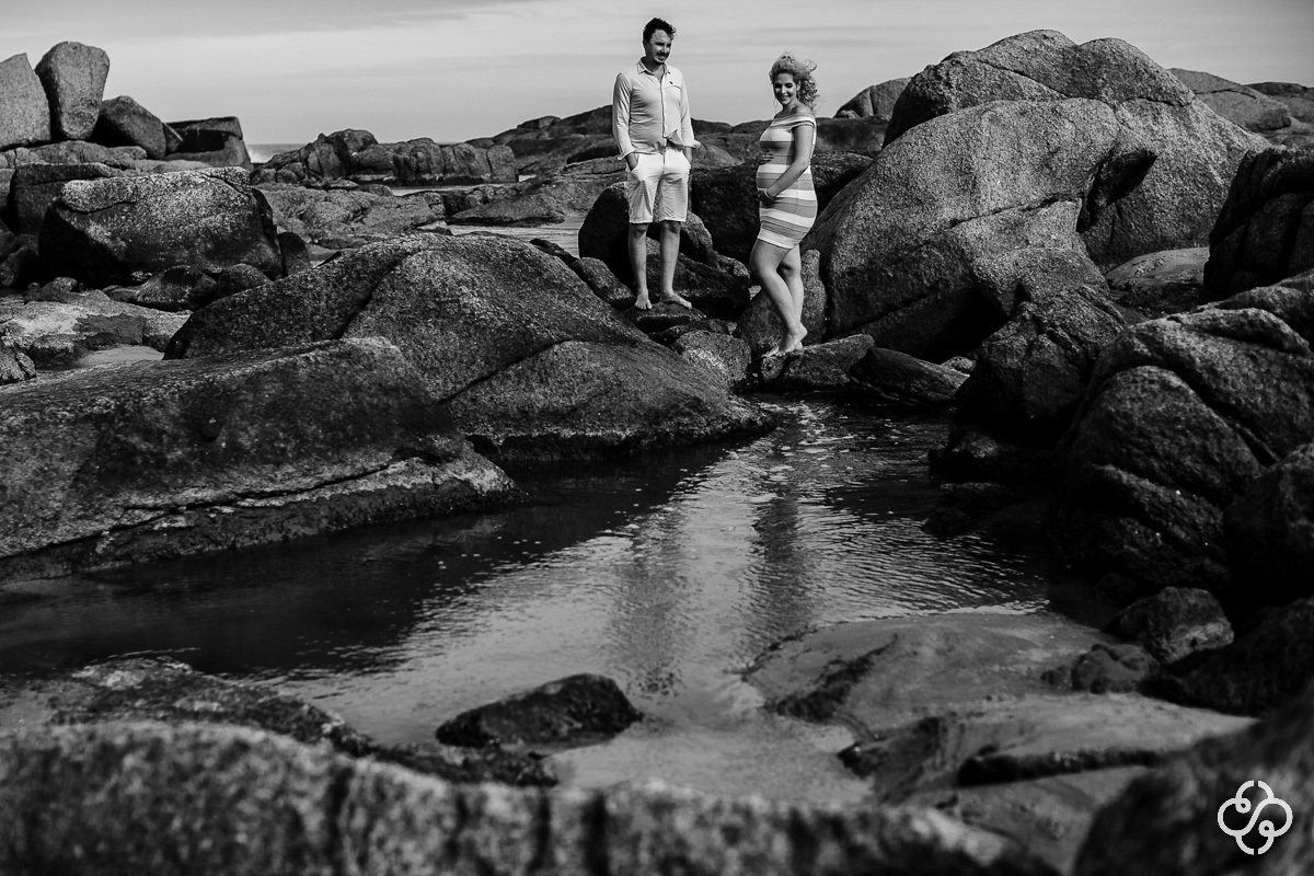 Ensaio Gestante na Praia da Ferrugem - Garopaba - SC | Doce Espera | Book Grávida | Book Gestante na Praia | Praia da Ferrugem | Ensaio Gestante | Fotógrafo de Gestantes | Mãe de primeira viagem | www.rafaelsantosfotografia.com.br