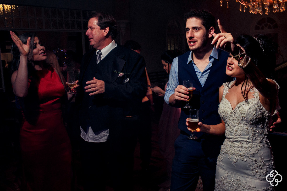 Balada de Casamento com banda na Sociedade Guarani Itajaí - SC | Fotógrafo de Casamento | Itajaí/SC | Casamento na Igreja | Casamento de Noite | Bodas | Fotógrafo de Bodas | Parejas | Casamento Mayana e Felipe | www.rafaelsantosfotografia.com.br