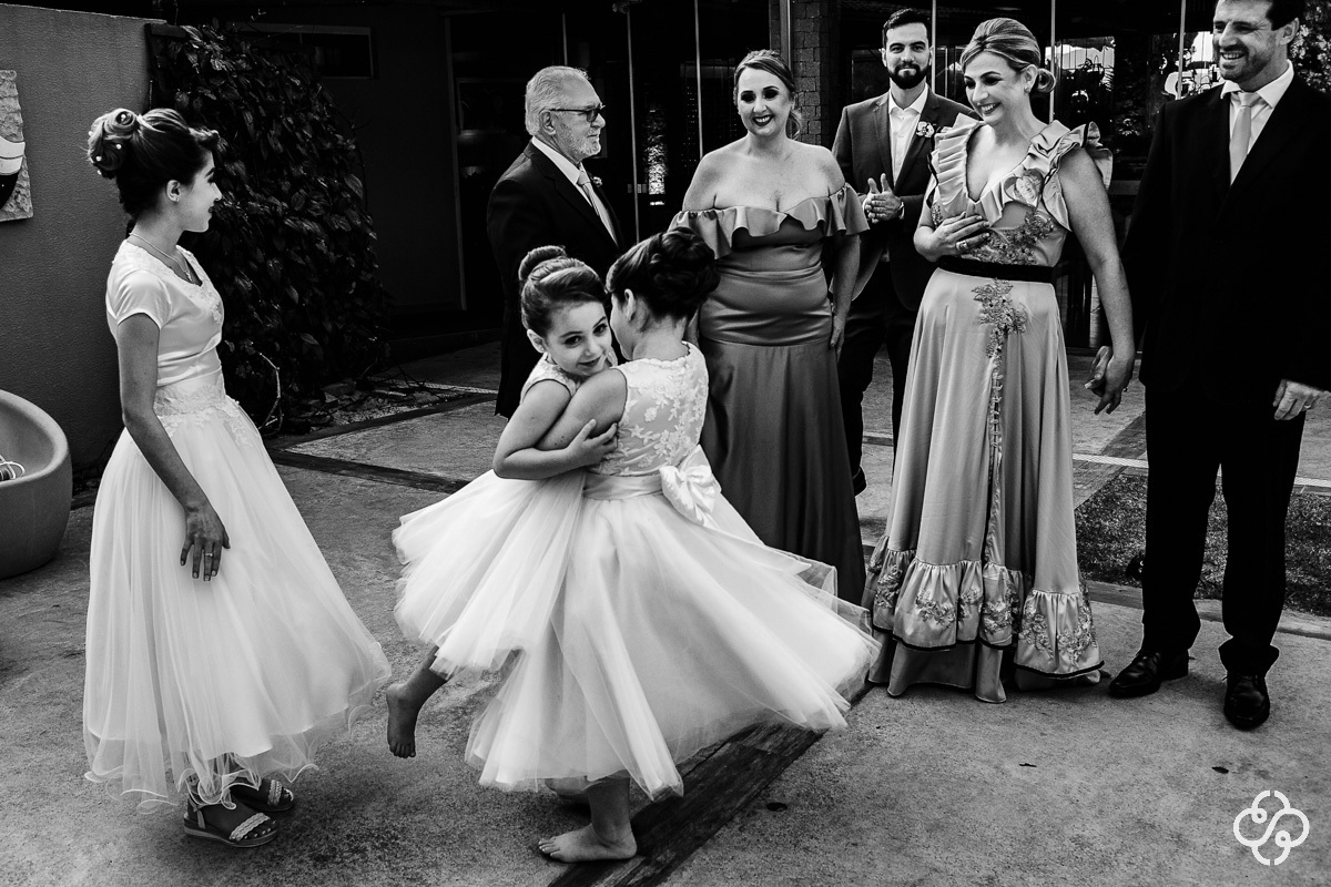 Cerimônia de casamento Sabores do Mar Praia em Balneário Camboriú - SC | Praia de Laranjeiras | Fotógrafo de Casamento | Casamento na Praia | Casamento de Dia | Casamento Pé na Areia | Casamento Danielle e Daniel | www.rafaelsantosfotografia.com.br